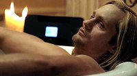 alexander skarsgard nude