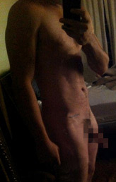 Josh Hudcherson Nude
