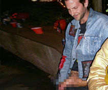 bradley-cooper-pissing1.png bradley-cooper-pissing1.png